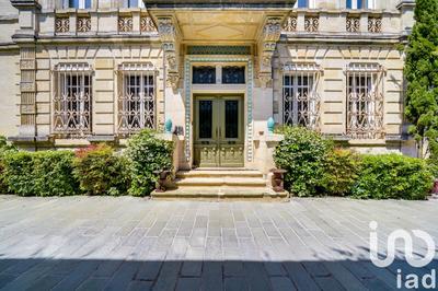 Maison - 306 m² - 9 pièces