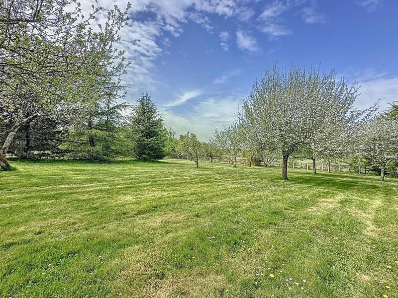 Propriété - 481 m² - 12 pièces