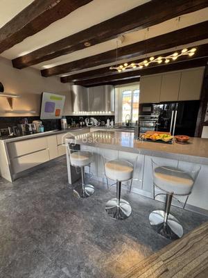 Villa - 350 m² - 9 pièces