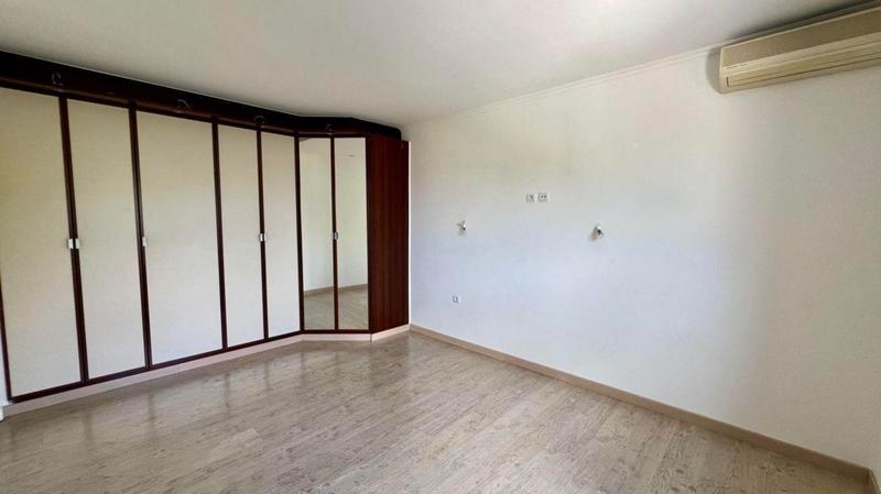 Maison - 157 m² - 7 pièces