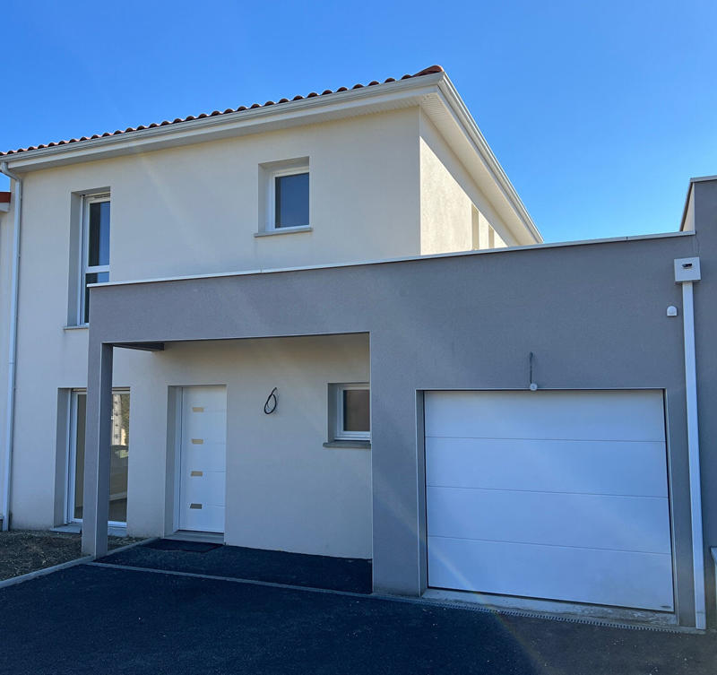 Maison - 99 m² - 4 pièces