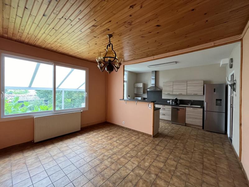 Maison traditionnelle - 162 m² - 7 pièces