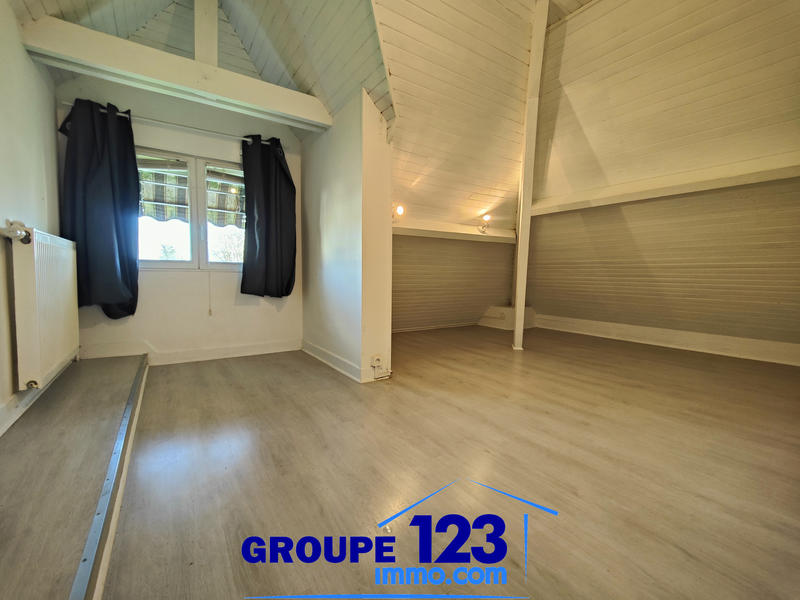 Maison - 111 m² - 6 pièces