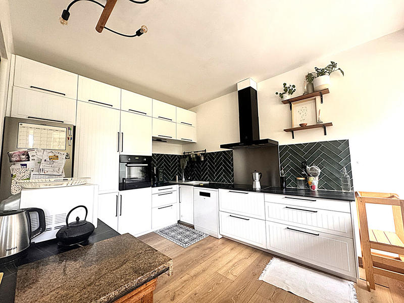 Appartement - 94 m² - 3 pièces