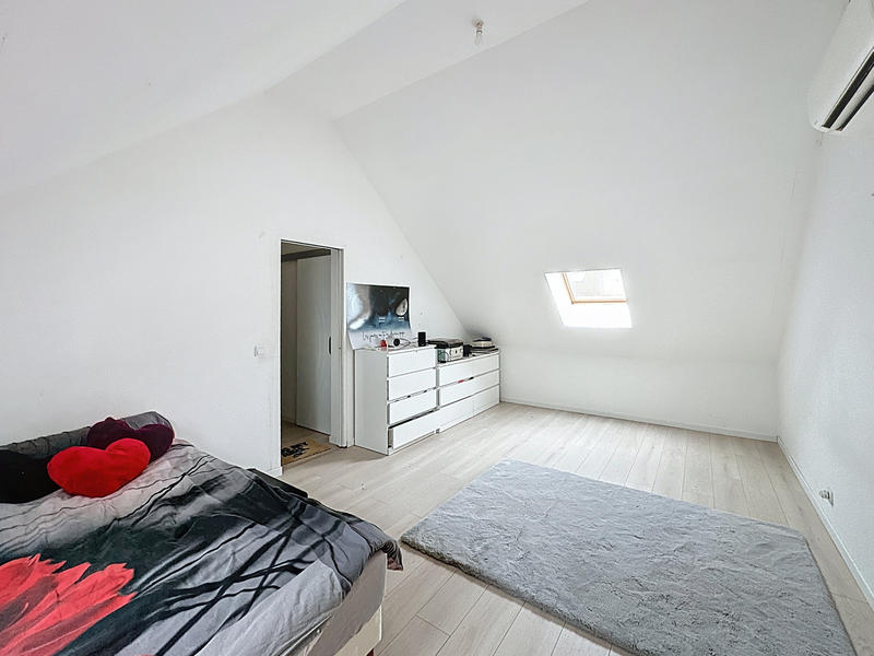 Maison - 159 m² - 6 pièces