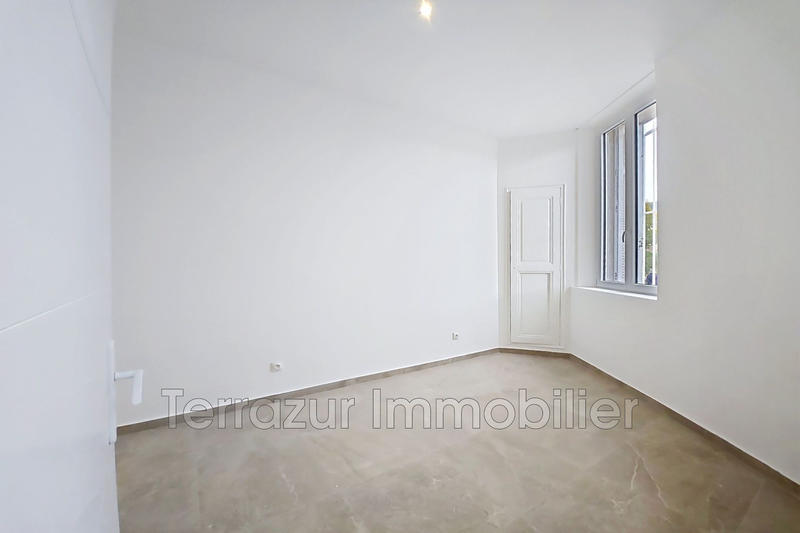Appartement - 90 m² - 3 pièces