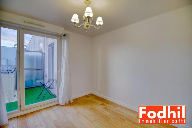 Appartement - 96 m² - 5 pièces