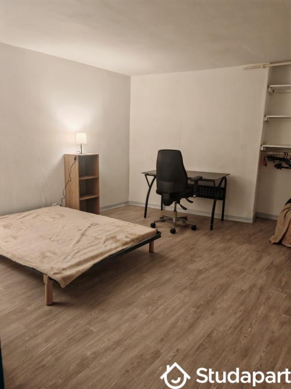 Chambre - 17 m² - 1 pièce