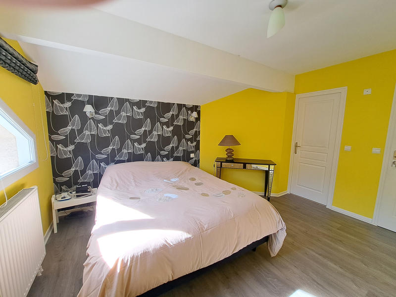 Appartement - 203 m² - 6 pièces