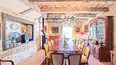 Propriété - 310 m² - 11 pièces