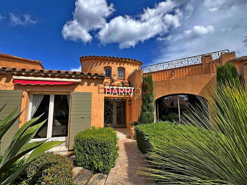 Maison - 208 m² - 7 pièces