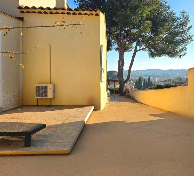 Maison - 146 m² - 4 pièces