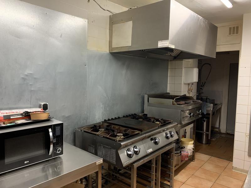 Fonds de commerce - Local commercial - 169 m²