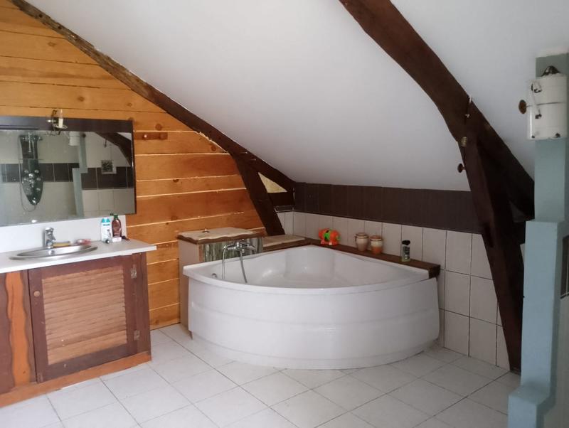 Maison - 213 m² - 7 pièces