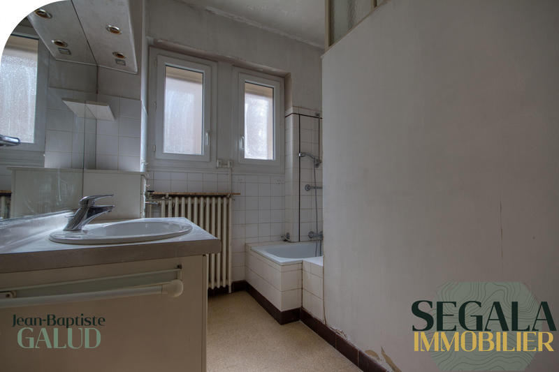 Maison - 135 m² - 6 pièces