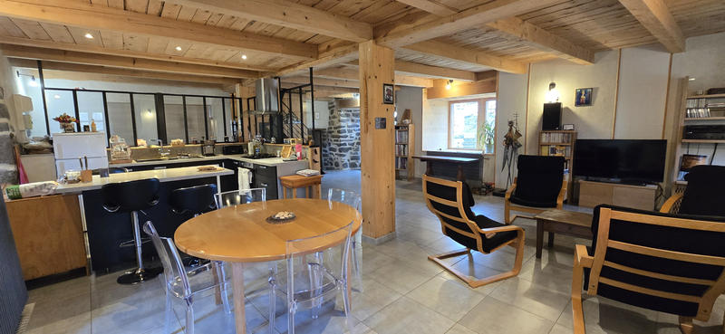 Maison - 153 m² - 7 pièces