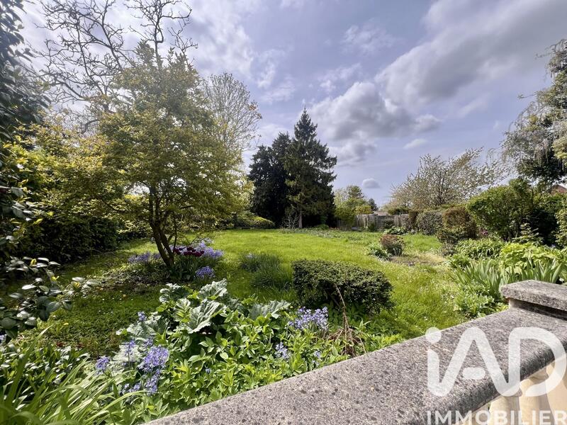 Maison de ville - 202 m² - 7 pièces