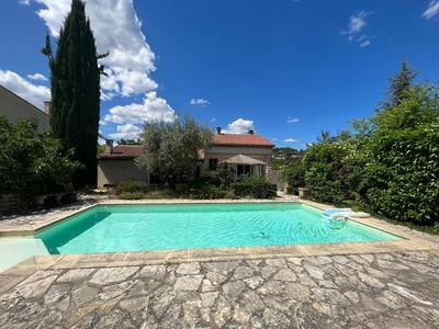 Maison - 108 m² - 5 pièces