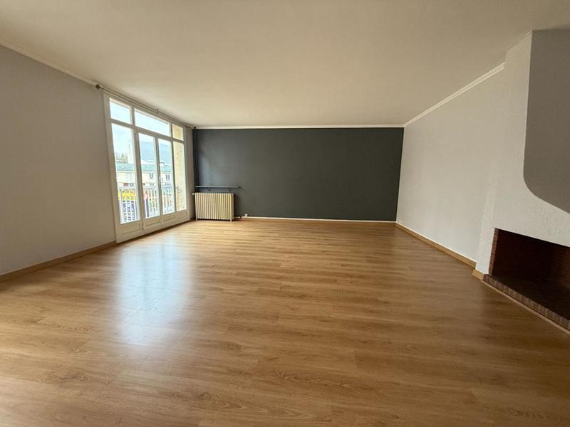 Appartement - 122 m² - 6 pièces