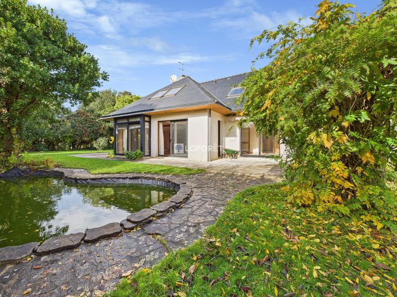 Maison - 215 m² - 7 pièces