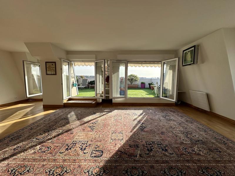 Appartement - 102 m² - 5 pièces