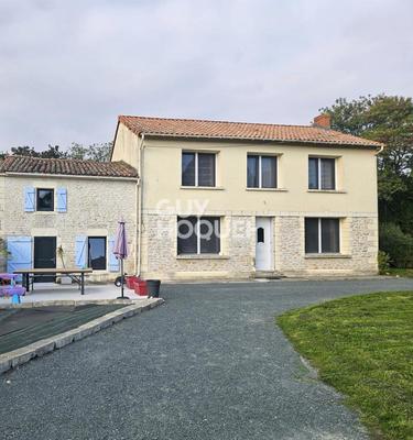 Maison - 130 m² - 4 pièces