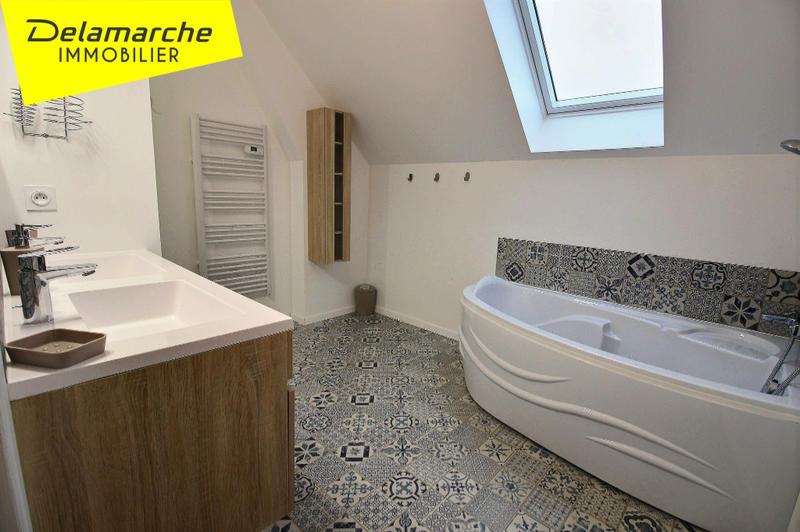 Maison - 186 m² - 7 pièces