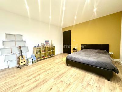 Maison d'architecte - 220 m² - 9 pièces