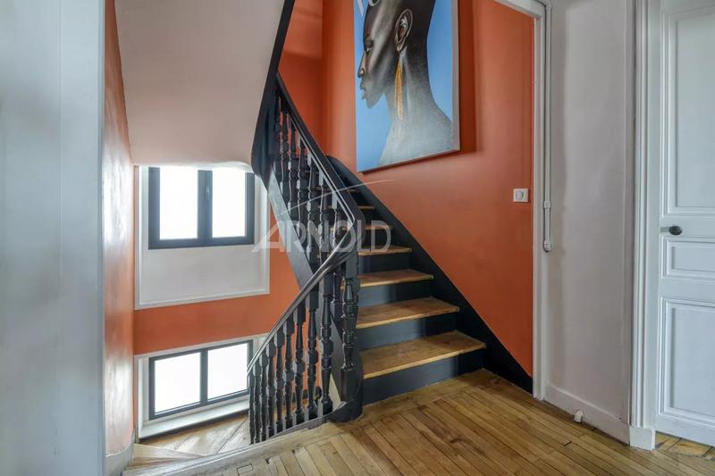 Maison - 198 m² - 10 pièces