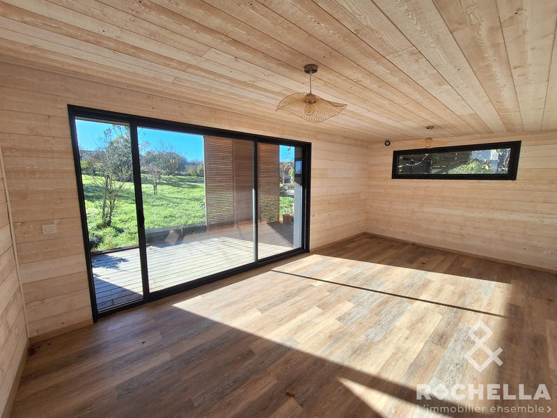 Maison traditionnelle - 198 m² - 7 pièces