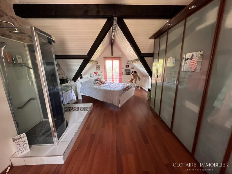 Maison - 204 m² - 5 pièces