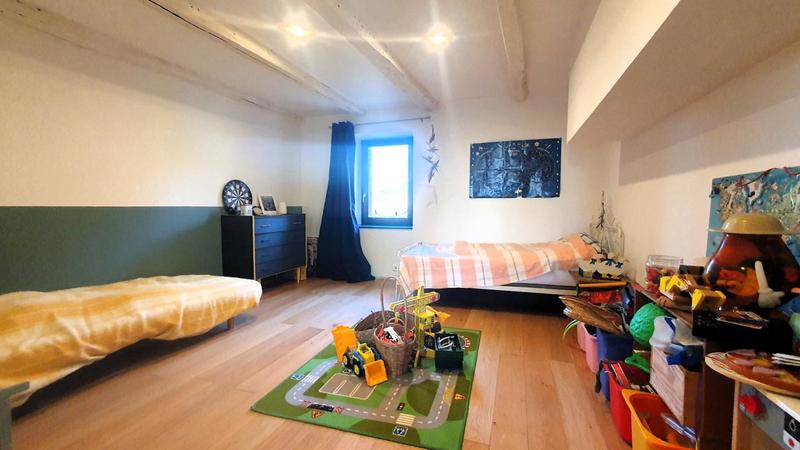 Corps de ferme - 189 m² - 9 pièces