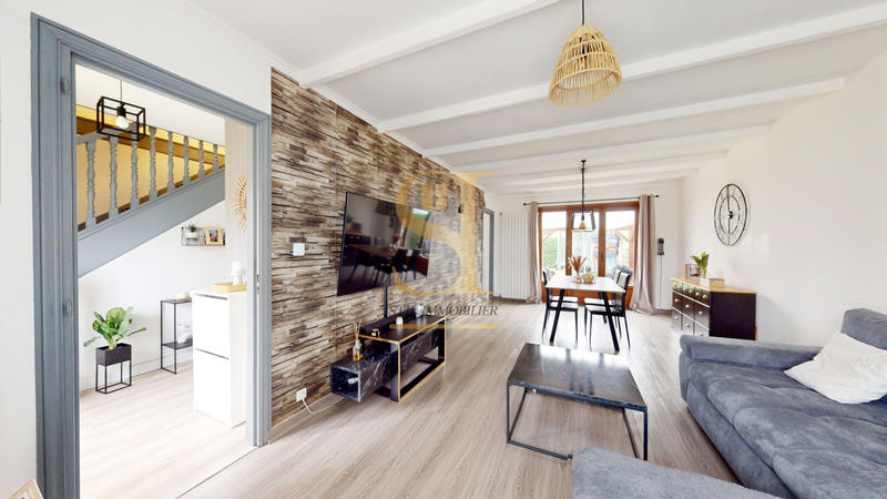 Maison - 83 m² - 5 pièces