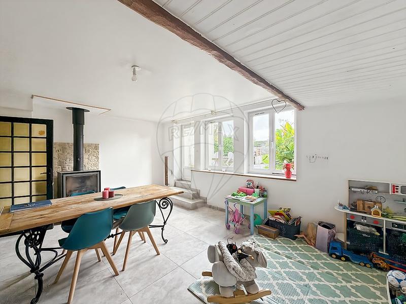 Maison - 122 m² - 4 pièces