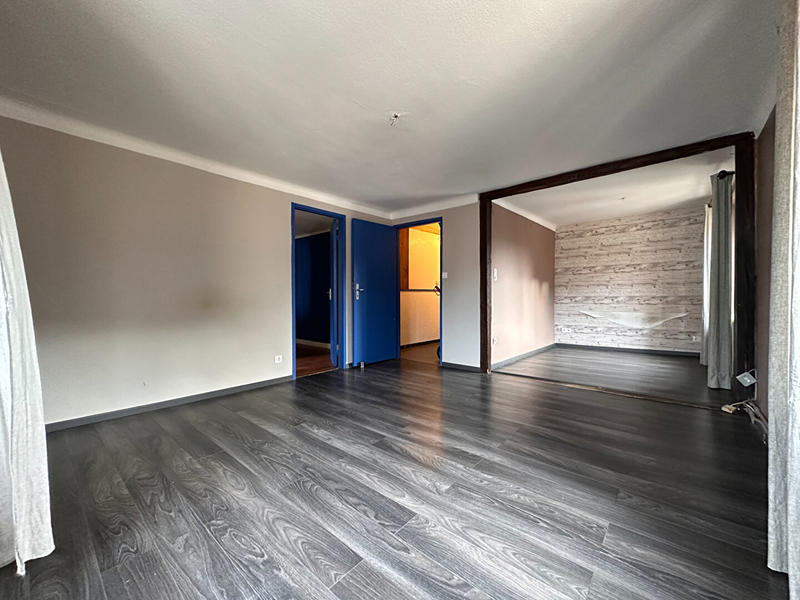 Maison - 140 m² - 8 pièces