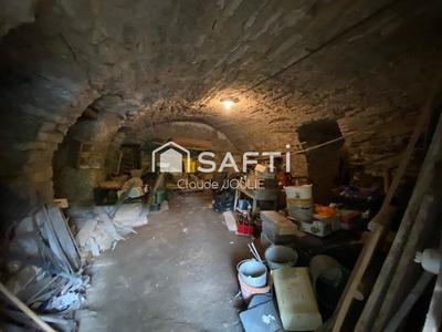 Maison - 104 m² - 4 pièces