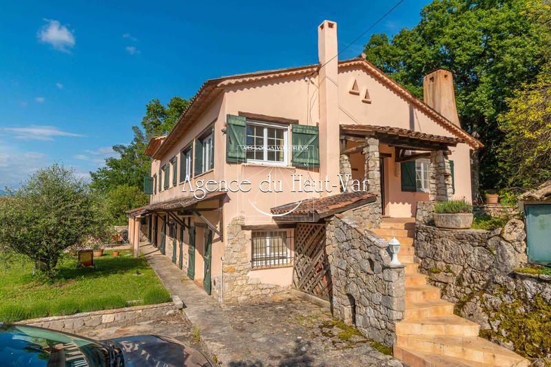 Villa - 230 m² - 7 pièces