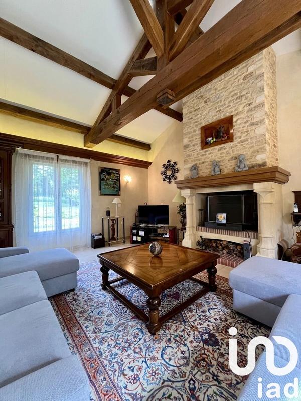 Maison - 260 m² - 10 pièces