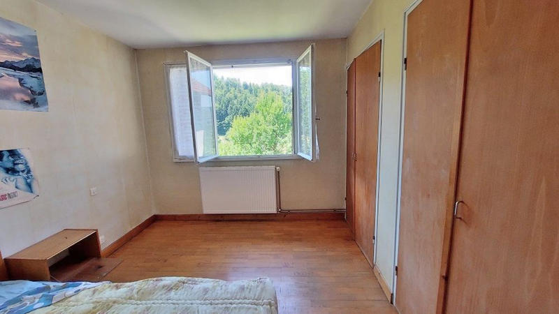 Propriété - 160 m² - 11 pièces