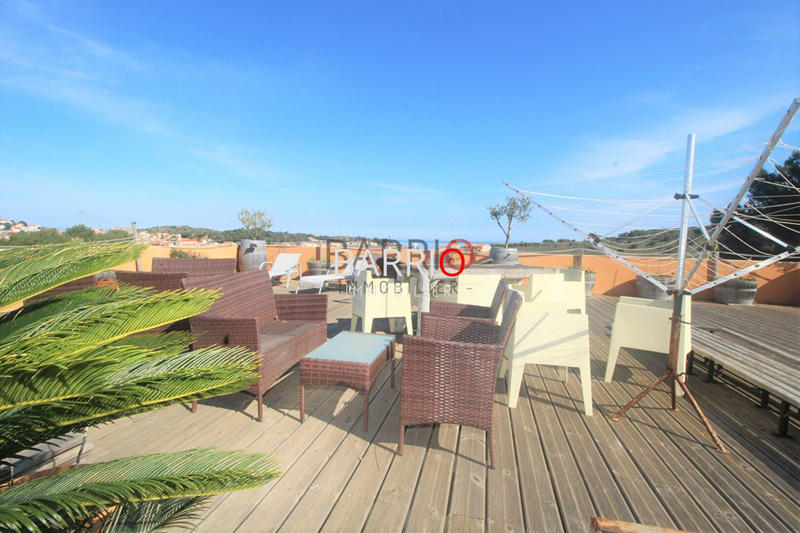 Maison - 360 m² - 10 pièces