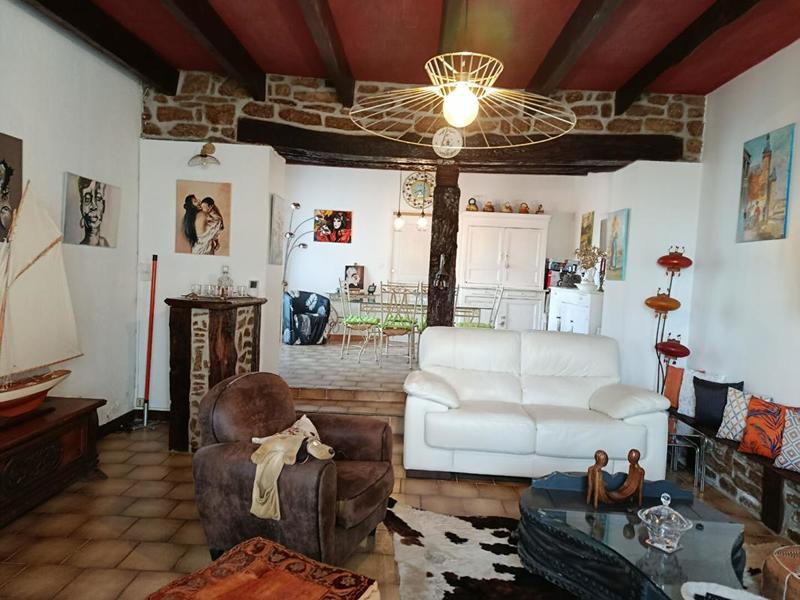 Maison - 141 m² - 5 pièces
