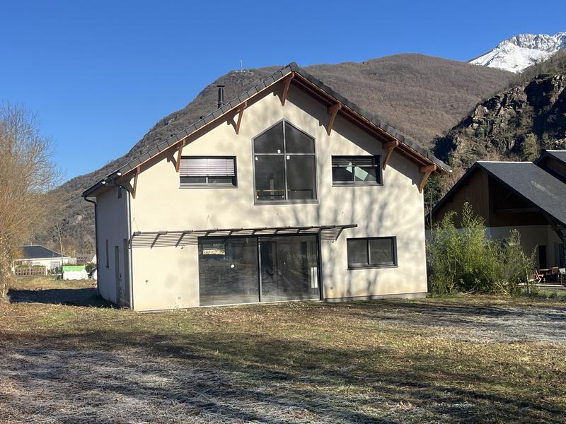 Maison - 145 m² - 5 pièces