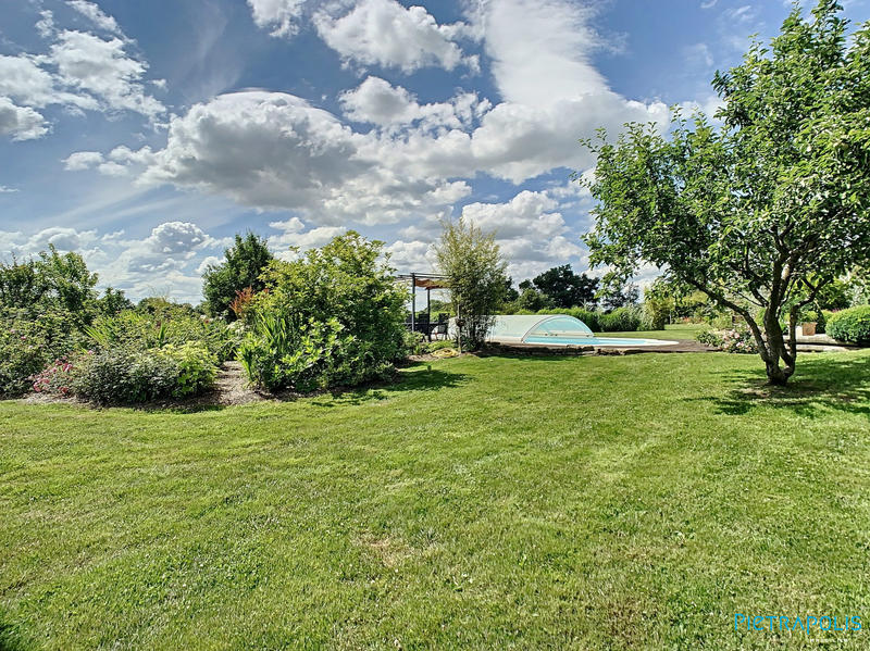 Maison - 187 m² - 8 pièces