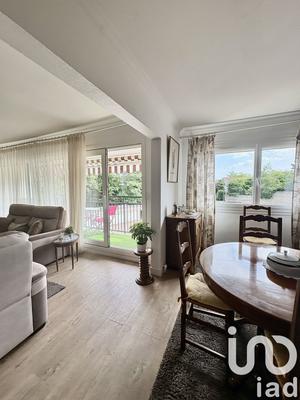 Appartement - 93 m² - 4 pièces