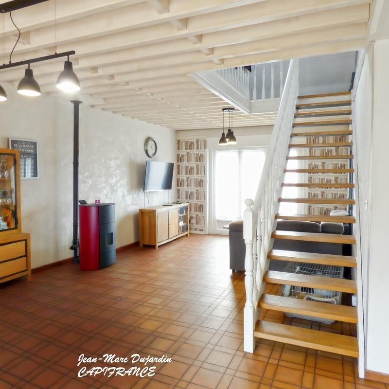 Maison - 202 m² - 8 pièces