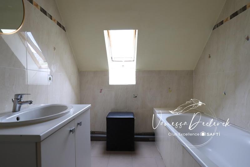 Maison - 111 m² - 5 pièces