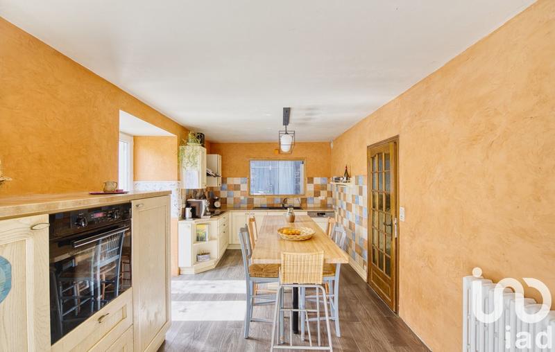 Maison - 137 m² - 6 pièces