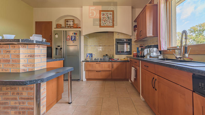 Maison - 150 m² - 5 pièces
