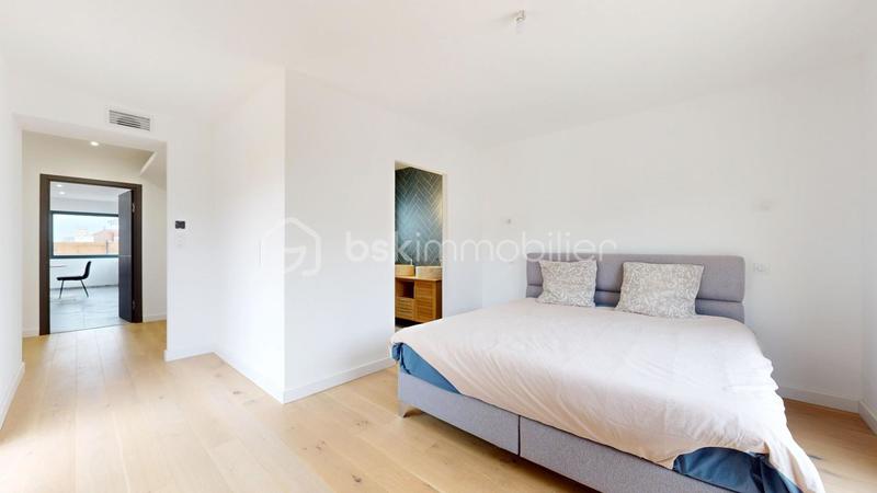 Maison - 150 m² - 5 pièces