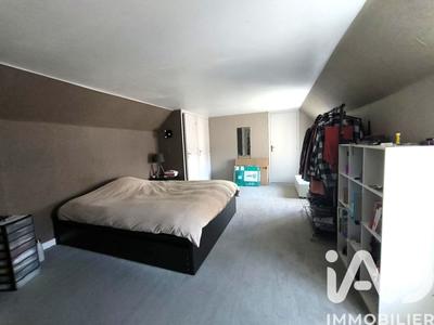 Maison - 180 m² - 7 pièces